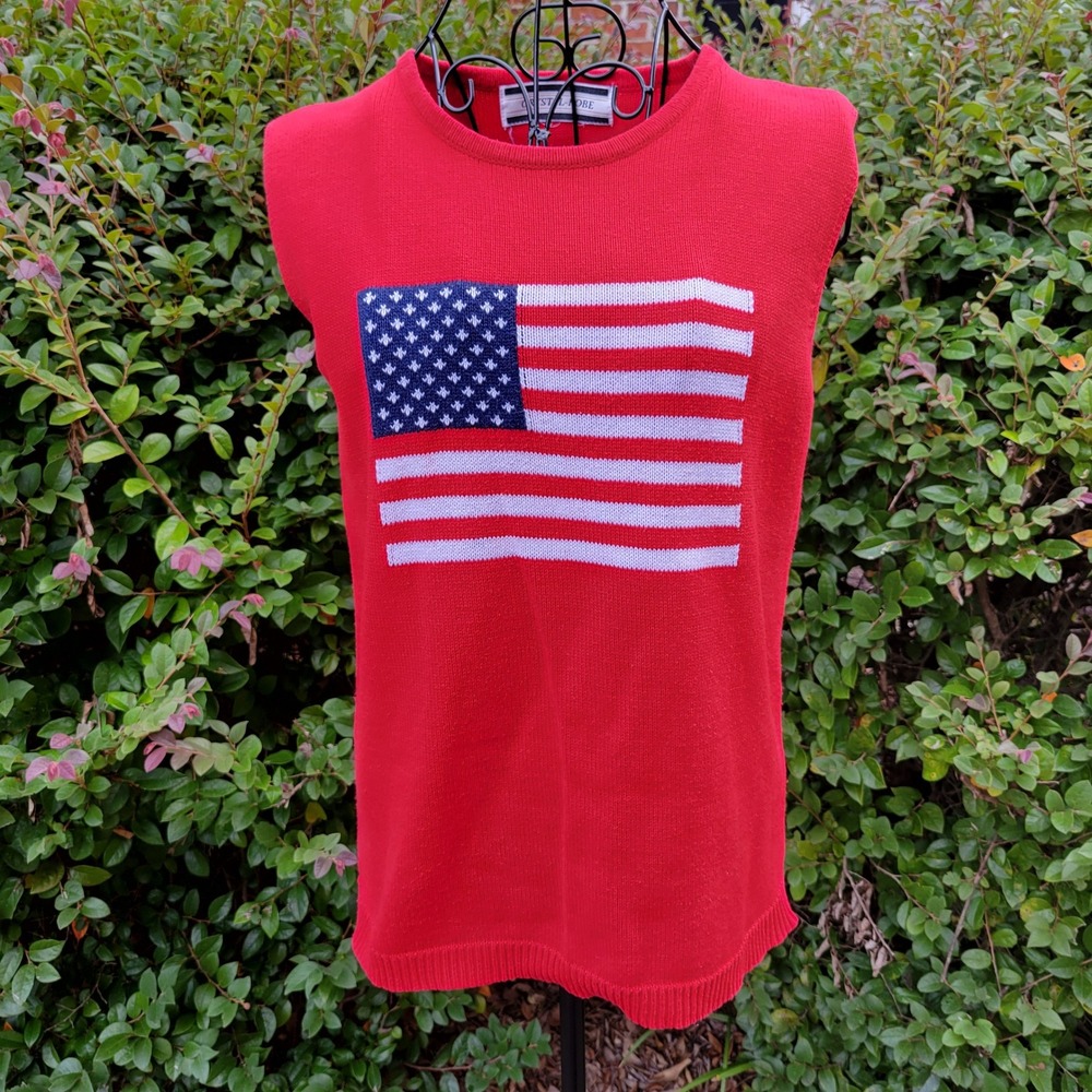 Crystal Kobe M Sweater Vest Red American Flag Patriotic Knit USA Retro Vintage